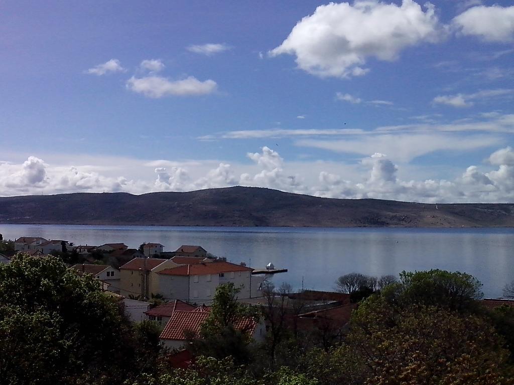 Apartments Vukelic Starigrad Paklenica Exterior foto