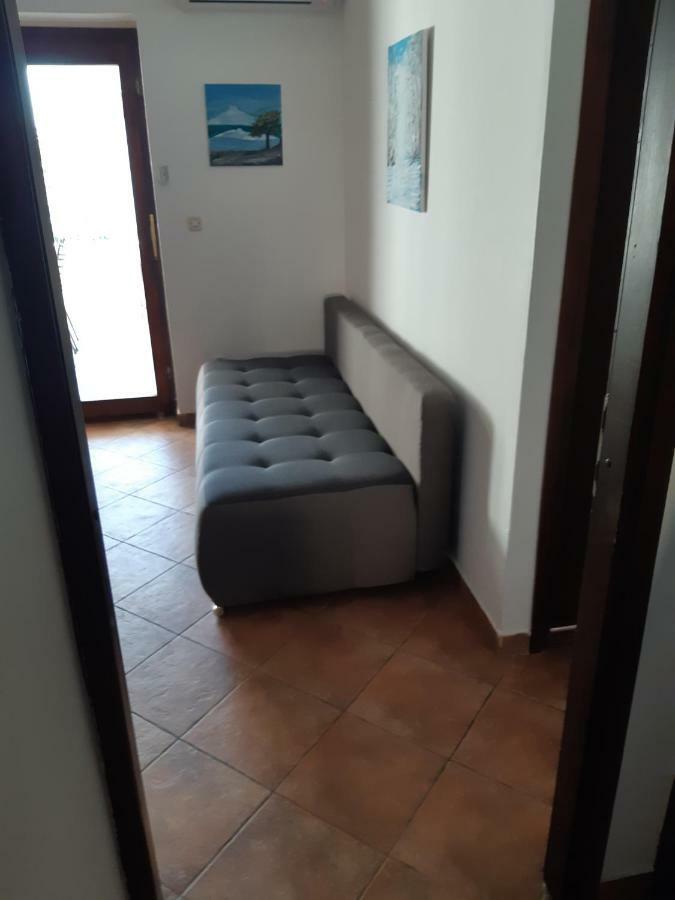 Apartments Vukelic Starigrad Paklenica Exterior foto